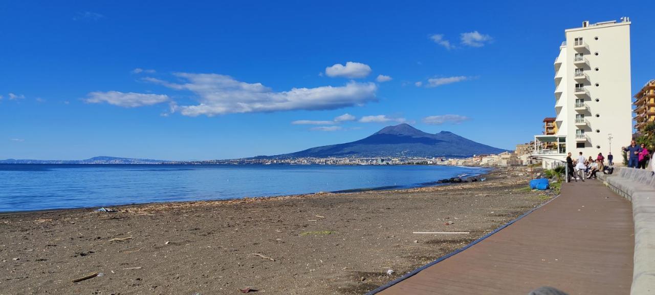Il Capriccio Apartment Castellammare di Stabia Bagian luar foto